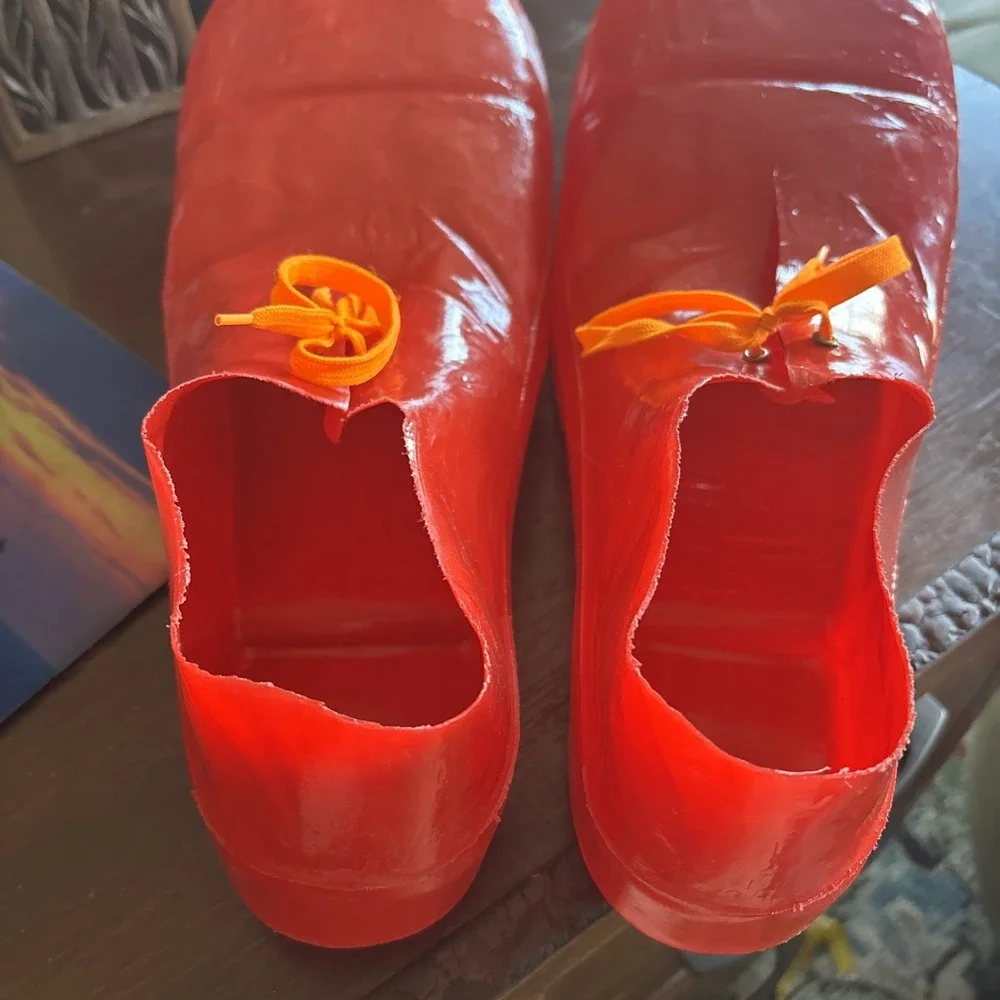 VINTAGE 1978 RUBIE'S RED PLASTIC CLOWN SHOES #741 MADE IN USA 16
